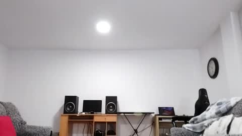 Luigi online show from 11/28/25, 09:28