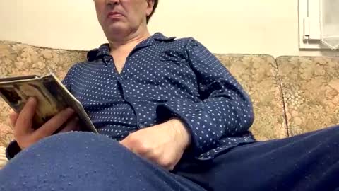 Luis online show from 05/04/26, 07:54