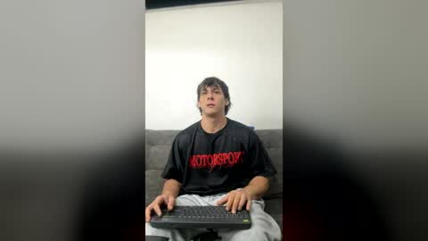 Luigi online show from 07/25/26, 07:44