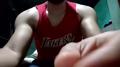 Snapshot of luis_hunk chatting on 10/24/25, 07:54 Andrew online show from 10/24/25, 07:54