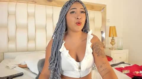 Snapshot of luisa_cameron chatting on 02/03/25, 06:17 online show from 02/03/25, 06:17