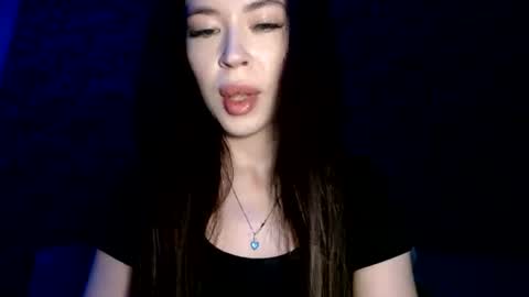 luisa lovedom online show from 06/12/26, 07:57