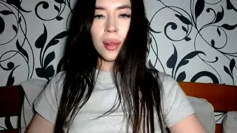 luisa lovedom online show from 06/25/26, 07:07