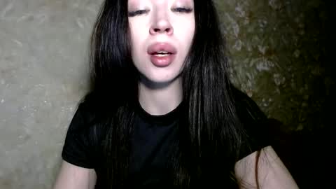 luisa lovedom online show from 07/05/26, 07:32