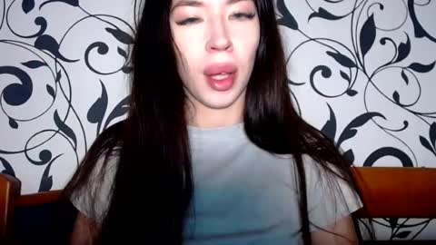 luisa lovedom online show from 07/22/26, 07:44