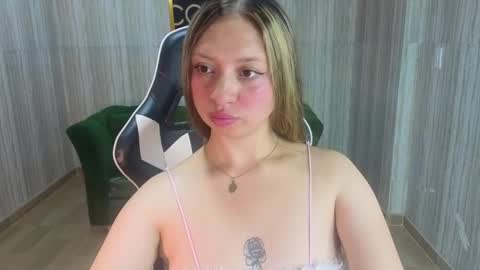 Luisa online show from 10/09/25, 01:20