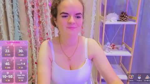 Snapshot of luisa_rosee chatting on 10/08/25, 07:22 Luisa Rosee online show from 10/08/25, 07:22