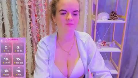 Snapshot of luisa_rosee chatting on 10/12/25, 07:13 Luisa Rosee online show from 10/12/25, 07:13