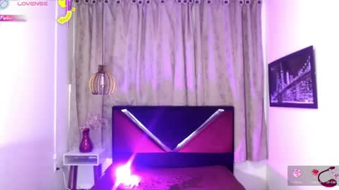 Snapshot of luisa_torres__ chatting on 05/17/26, 03:30 luisa_torres__ online show from 05/17/26, 03:30
