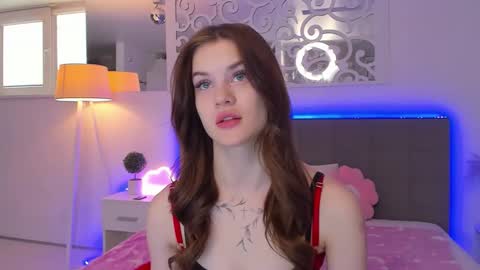 LuisaClover online show from 04/03/26, 12:25