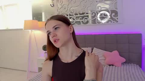 LuisaClover online show from 06/30/26, 05:08