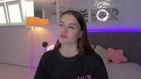 LuisaClover online show from 07/05/26, 12:23