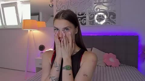 LuisaClover online show from 07/06/26, 12:24