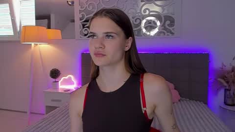 LuisaClover online show from 07/06/26, 03:03