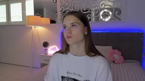LuisaClover online show from 07/26/26, 12:56