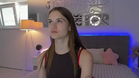 LuisaClover online show from 07/29/26, 12:25
