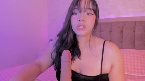 Snapshot of luisagiraldo_ chatting on 09/12/25, 12:49 Luisa Giraldo online show from 09/12/25, 12:49