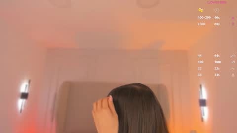 Snapshot of luisah_ chatting on 11/27/25, 08:00 L U I S A online show from 11/27/25, 08:00