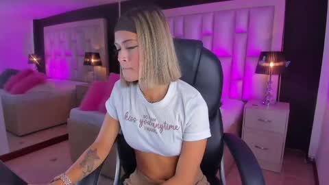 Luisa  online show from 06/02/26, 02:30