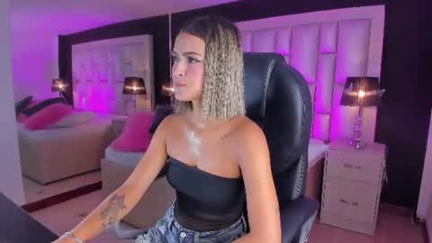 Luisa  online show from 07/02/26, 04:02
