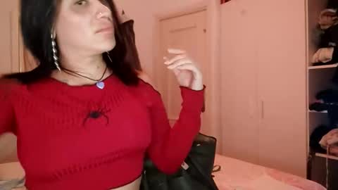 Luisa Monsters online show from 09/27/25, 07:52