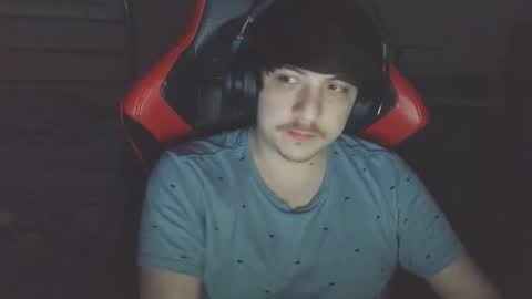 Snapshot of luisdiaztube chatting on 05/17/26, 03:15 Luisdiaztube online show from 05/17/26, 03:15