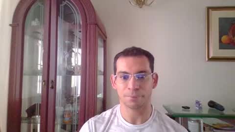Snapshot of luiselamante chatting on 10/17/25, 03:25 Luis online show from 10/17/25, 03:25