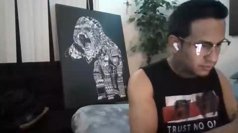 Snapshot of luisjg24hrs chatting on 04/17/26, 06:55 luisjg24hrs online show from 04/17/26, 06:55
