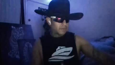 Snapshot of luisjg24hrs chatting on 04/20/26, 08:28 luisjg24hrs online show from 04/20/26, 08:28
