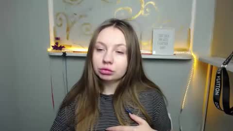 Luiza online show from 12/15/24, 06:29