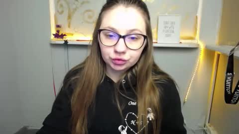 Luiza online show from 12/17/24, 07:40