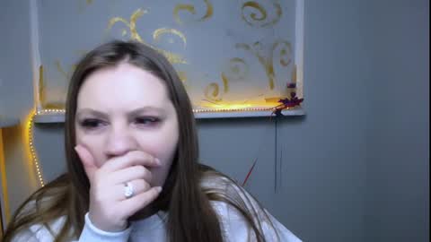 Luiza online show from 02/18/25, 06:04