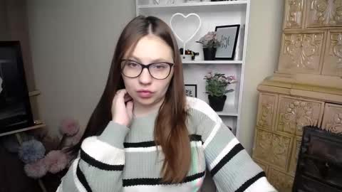 Snapshot of luizaheems_ chatting on 03/23/26, 07:12 Luiza online show from 03/23/26, 07:12