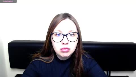 Snapshot of luizaheems_ chatting on 03/25/26, 07:47 Luiza online show from 03/25/26, 07:47