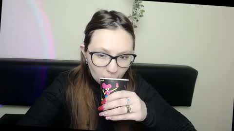 Snapshot of luizaheems_ chatting on 04/14/26, 06:41 Luiza online show from 04/14/26, 06:41