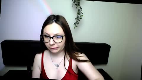 Snapshot of luizaheems_ chatting on 04/18/26, 06:28 Luiza online show from 04/18/26, 06:28
