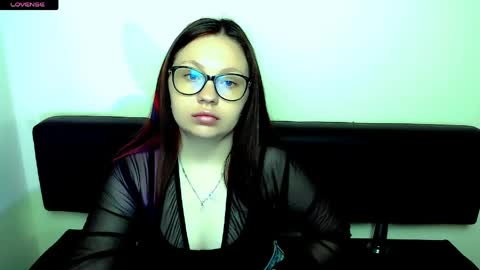 Snapshot of luizaheems_ chatting on 05/30/26, 06:21 Luiza online show from 05/30/26, 06:21