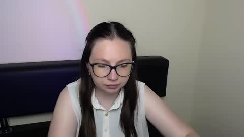 Snapshot of luizaheems_ chatting on 06/24/26, 06:23 Luiza online show from 06/24/26, 06:23