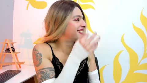 Snapshot of lukacastillo chatting on 10/22/25, 09:14 Luka Castillo online show from 10/22/25, 09:14