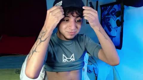 Snapshot of lukas_cum chatting on 12/16/25, 12:59 lukas online show from 12/16/25, 12:59