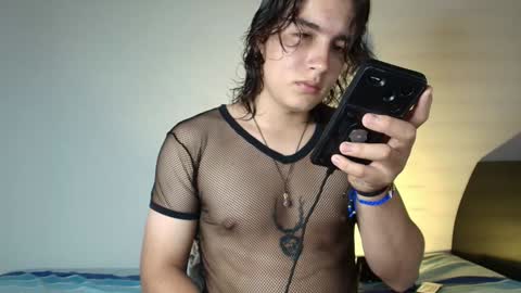 Snapshot of lukashollow chatting on 01/05/25, 10:50 lukas 3 online show from 01/05/25, 10:50