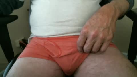 Snapshot of luke7711 chatting on 11/10/25, 02:27 luke7711 online show from 11/10/25, 02:27