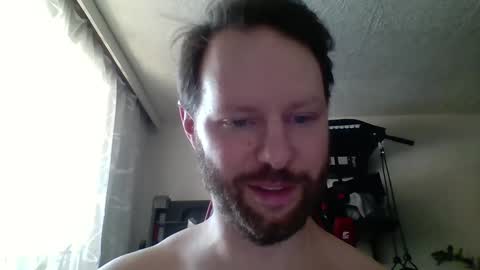Snapshot of luke91_t chatting on 01/17/25, 01:03 luke91_t online show from 01/17/25, 01:03