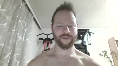 Snapshot of luke91_t chatting on 05/03/26, 02:28 luke91_t online show from 05/03/26, 02:28