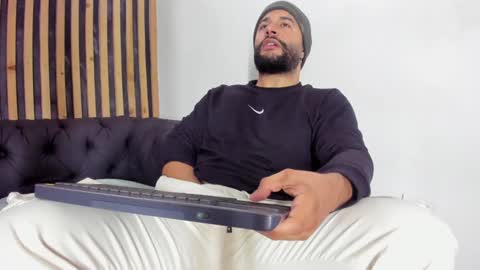LUKE online show from 12/09/24, 03:44