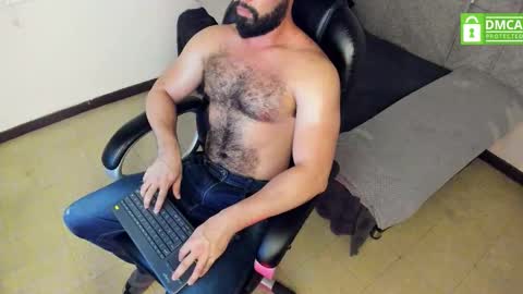 Snapshot of luke_diaz7 chatting on 11/30/25, 02:15 luke diaz7 online show from 11/30/25, 02:15