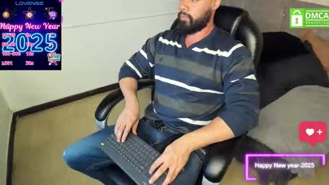 Snapshot of luke_diaz7 chatting on 12/17/25, 02:39 luke diaz7 online show from 12/17/25, 02:39