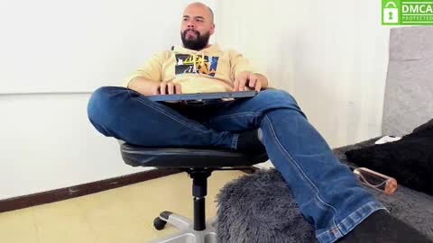 Snapshot of luke_diaz7 chatting on 12/20/25, 05:03 luke diaz7 online show from 12/20/25, 05:03