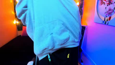 Snapshot of luke_howland chatting on 01/13/25, 08:15 Luke online show from 01/13/25, 08:15