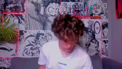 Snapshot of luke_sweet chatting on 07/12/26, 01:46 Luke online show from 07/12/26, 01:46